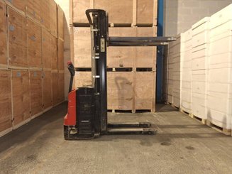 Apilador con conductor acompañante Hangcha CDD12-E