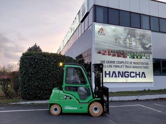 Carretilla contrapesada de 4 ruedas Hangcha XC30i