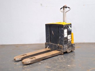 Transpaleta con conductor acompañante Caterpillar NPP20N2E