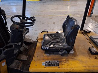 Carretilla contrapesada de 4 ruedas Caterpillar EP30K-PAC