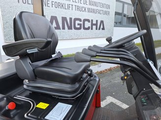 Carretilla contrapesada de 4 ruedas Hangcha AE30