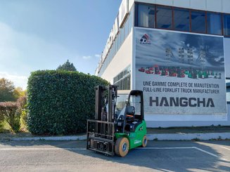 Carretilla contrapesada de 4 ruedas Hangcha XC25i