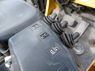 Carretilla contrapesada de 4 ruedas Caterpillar GP18