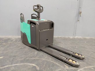 Transpaleta con plataforma Mitsubishi PBF25N3R MITSUBISHI