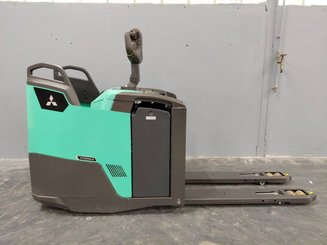 Transpaleta con plataforma Mitsubishi PBF25N3R MITSUBISHI