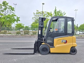 Carretilla contrapesada de 4 ruedas Caterpillar EP30N - 3