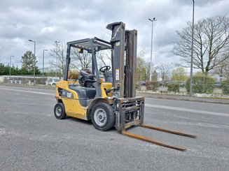 Carretilla contrapesada de 4 ruedas Caterpillar GP25NTD