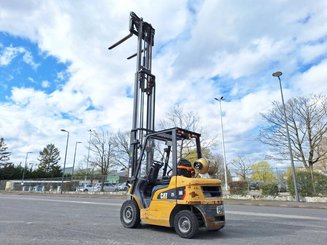 Carretilla contrapesada de 4 ruedas Caterpillar GP25NTD - 6