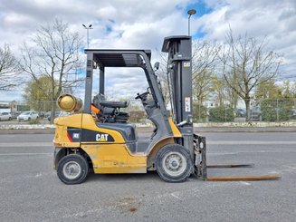 Carretilla contrapesada de 4 ruedas Caterpillar GP25NTD