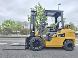 Carretilla contrapesada de 4 ruedas Caterpillar GP35 NTD