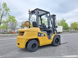 Carretilla contrapesada de 4 ruedas Caterpillar GP35 NTD