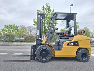 Carretilla contrapesada de 4 ruedas Caterpillar GP35 NTD - 1