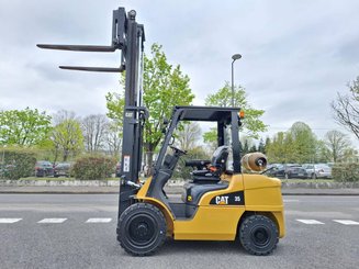 Carretilla contrapesada de 4 ruedas Caterpillar GP35 NTD