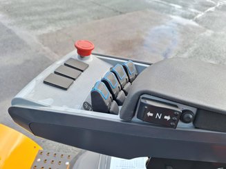 Carretilla contrapesada de 4 ruedas Hangcha XE35i (CPD35-XEY2-SI)
