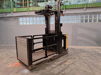 Preparadoras de pedidos con cabina de mando elevable Caterpillar NOH10N