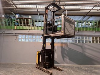 Preparadoras de pedidos con cabina de mando elevable Caterpillar NOH10N - 2