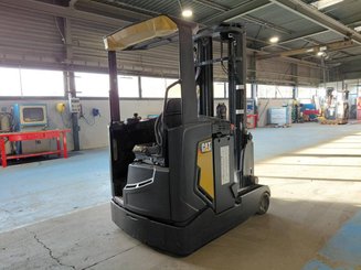 Carretilla retráctil Caterpillar NR16N2