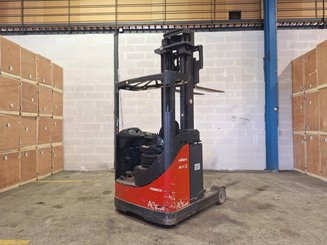 Carretilla retráctil Fenwick R14S
