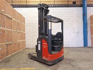 Carretilla retráctil Fenwick R14S