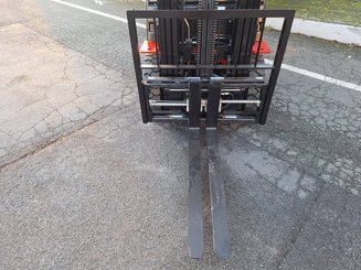 Carretilla contrapesada de 4 ruedas Hangcha XF25G-2