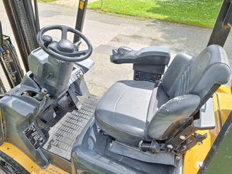 Carretilla contrapesada de 4 ruedas Caterpillar GP20CN