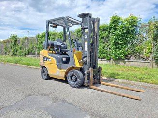 Carretilla contrapesada de 4 ruedas Caterpillar GP20CN - 1