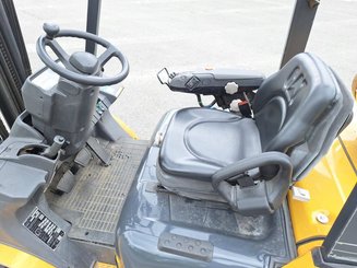 Carretilla contrapesada de 4 ruedas Caterpillar GP20NT