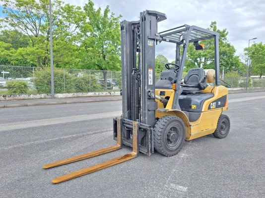 Carretilla contrapesada de 4 ruedas Caterpillar GP20NT - 1