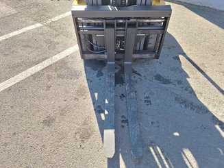 Carretilla contrapesada de 4 ruedas Caterpillar GP25NTD