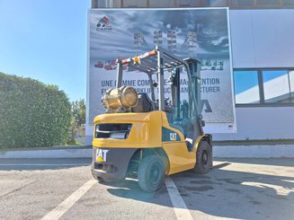 Carretilla contrapesada de 4 ruedas Caterpillar GP25NTD