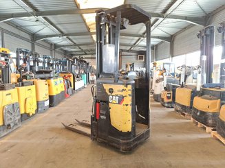 Apilador con plataforma Caterpillar NSR16N2