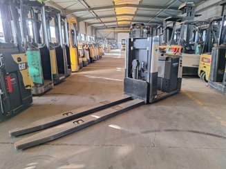 Recogepedidos de baja altura Crown GPC3055-2.0