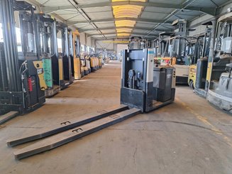 Recogepedidos de baja altura Crown GPC3055-2.0