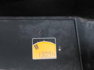 Transpaleta con conductor acompañante Caterpillar NPP20N2