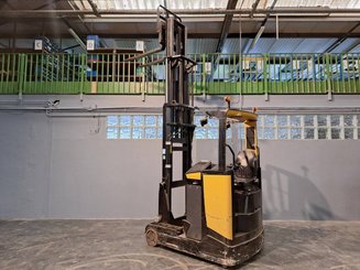 Carretilla retráctil Caterpillar NR16N