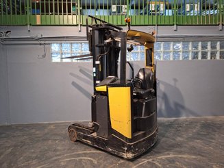 Carretilla retráctil Caterpillar NR16N