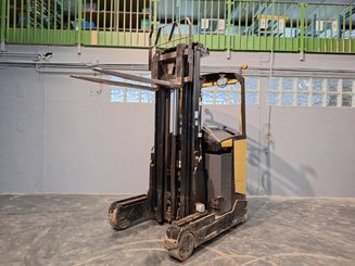 Carretilla retráctil Caterpillar NR16N