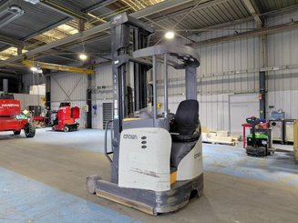 Carretilla retráctil Crown ESR5260-1.4