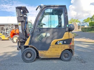 Carretilla contrapesada de 4 ruedas Caterpillar GP15N