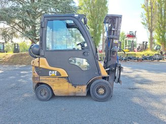 Carretilla contrapesada de 4 ruedas Caterpillar GP15N