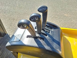 Carretilla contrapesada de 3 ruedas Yale ERP20 ATF