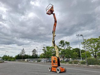 Plataforma articulada JLG E300AJP - 23
