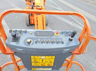 Plataforma articulada JLG E300AJP - 25