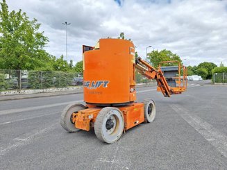 Plataforma articulada JLG E300AJP