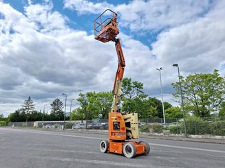 Plataforma articulada JLG E300AJP - 17