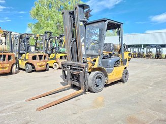 Carretilla contrapesada de 4 ruedas Caterpillar GP25NT