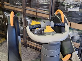 Transpaleta con plataforma Crown WT3040 - 12