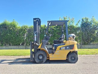 Carretilla contrapesada de 4 ruedas Caterpillar GP20NT - 2