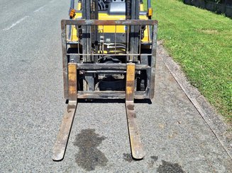 Carretilla contrapesada de 4 ruedas Caterpillar GP20NT - 12