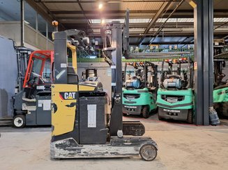 Carretilla retráctil Caterpillar NR20NH